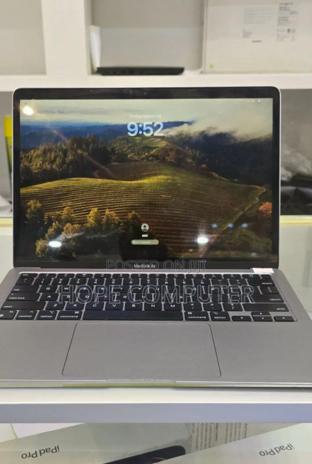 New Laptop Apple MacBook Air 2020 M1 8GB Apple M1 SSD 256GB
