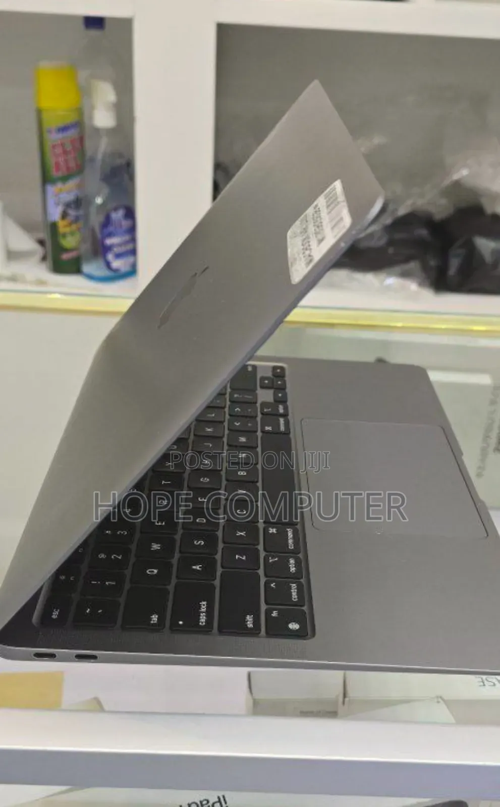 New Laptop Apple MacBook Air 2020 M1 8GB Apple M1 SSD 256GB