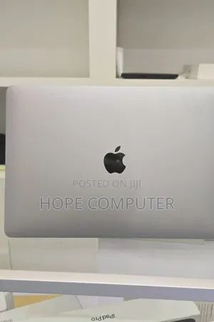 New Laptop Apple MacBook Air 2020 M1 8GB Apple M1 SSD 256GB