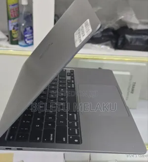 New Laptop Apple MacBook Air 2020 M1 8GB Apple M1 SSD 256GB