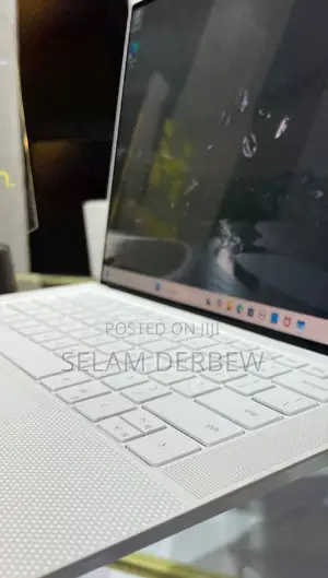 New Laptop Dell XPS 15 9510 16GB Intel Core I7 SSD 1T