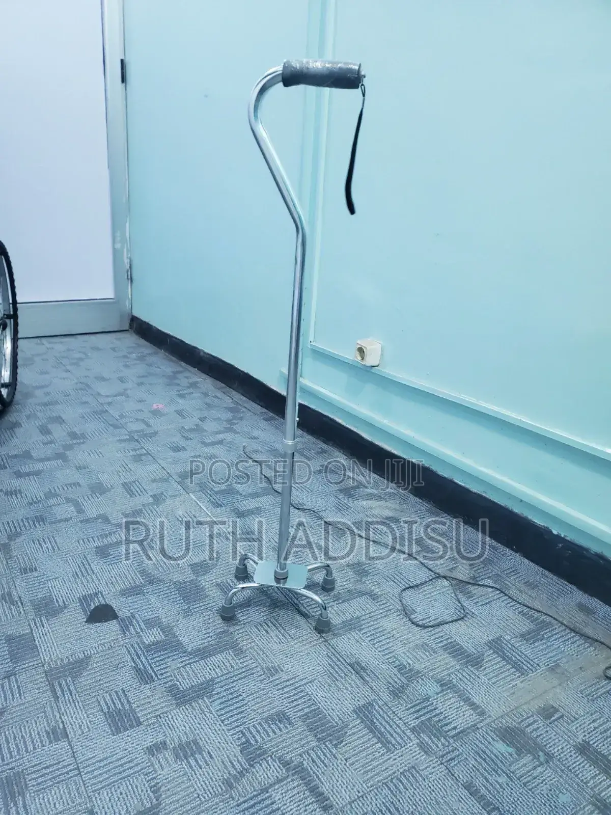 የአዋቂ ቁመቱ የሚጨምር የሚቀንስ ባለ አራት እግር ከዘራ Cane Almunium New