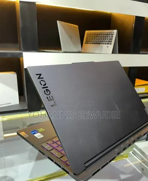 New Laptop Lenovo Lrgion 7i 16GB Intel Core I7 SSD 512GB