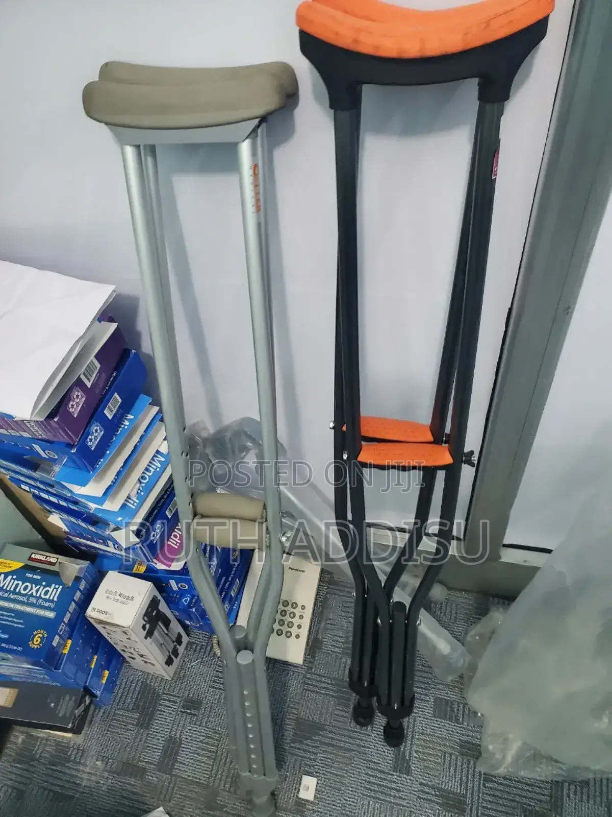 Crutches66crutches70crutches01crutches02crutches03crutches