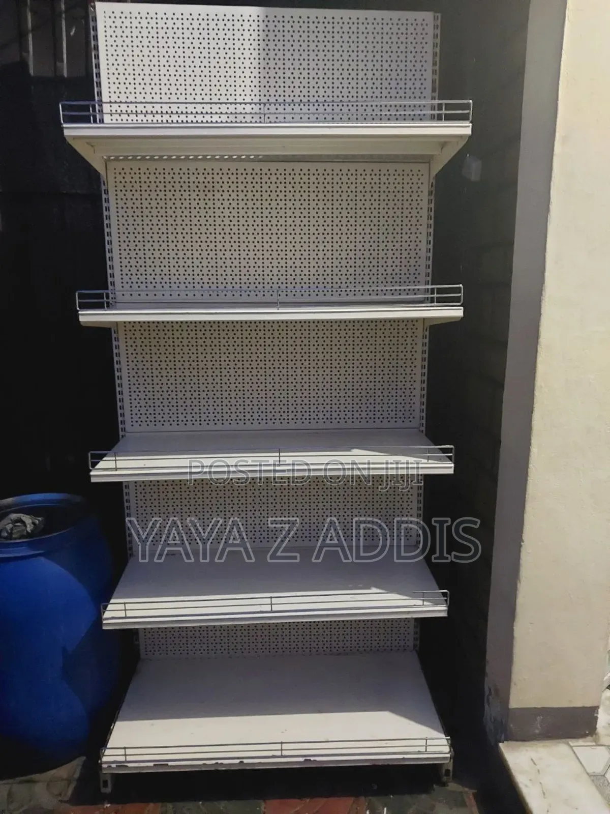 Super Market Shelves