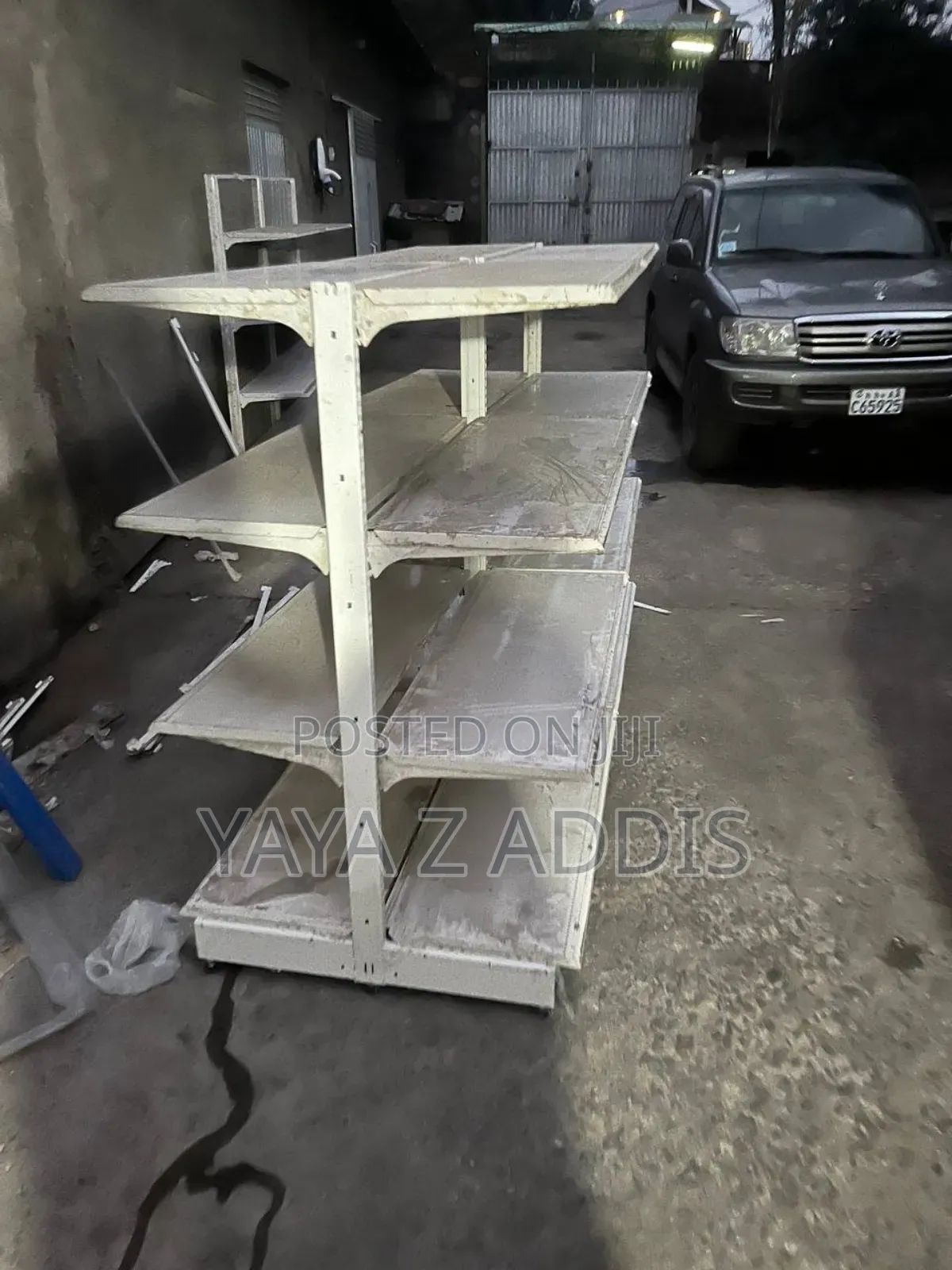 Super Market Shelves