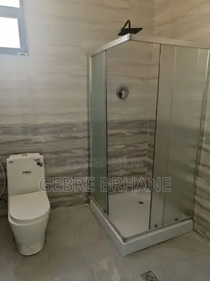 5bdrm Apartment in Apartment, Yeka for rent