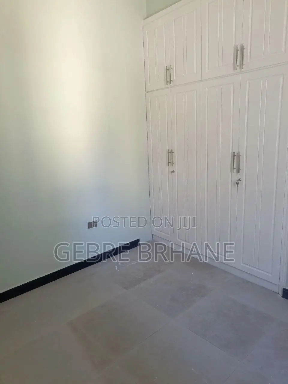 5bdrm Apartment in Apartment, Yeka for rent
