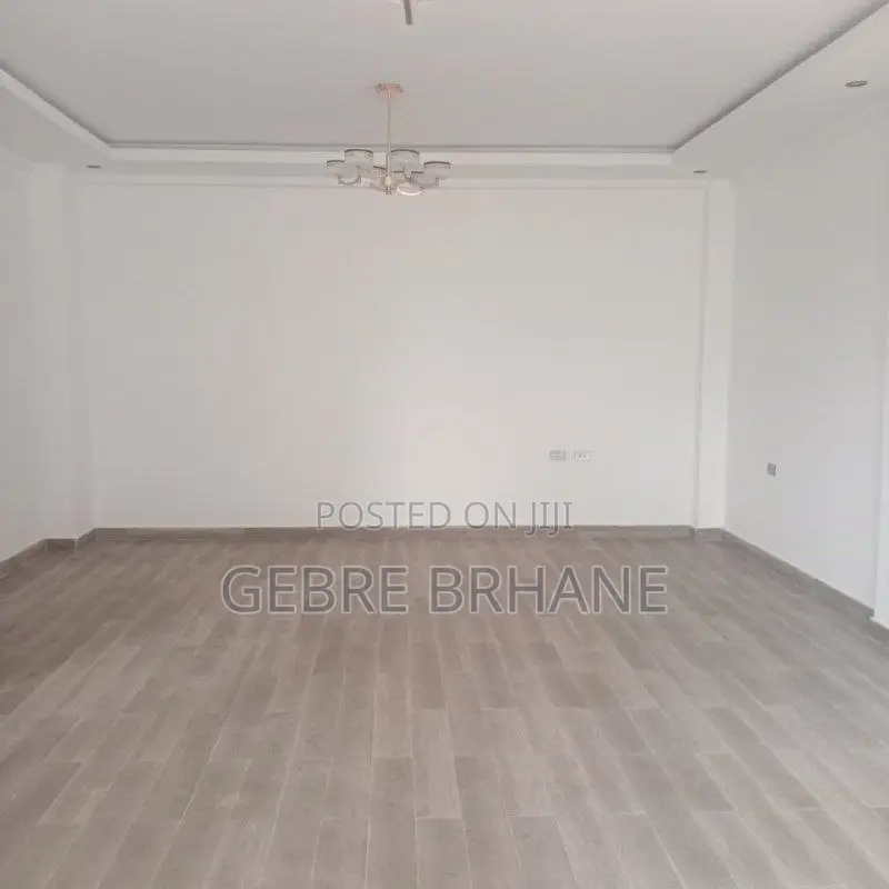 3bdrm Apartment in Apartment, Yeka for rent