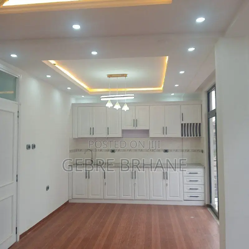 3bdrm Apartment in Apartment, Yeka for rent