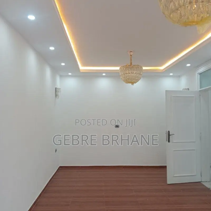 3bdrm Apartment in Apartment, Yeka for rent