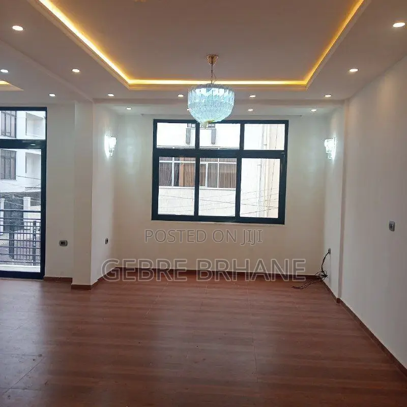 3bdrm Apartment in Apartment, Yeka for rent