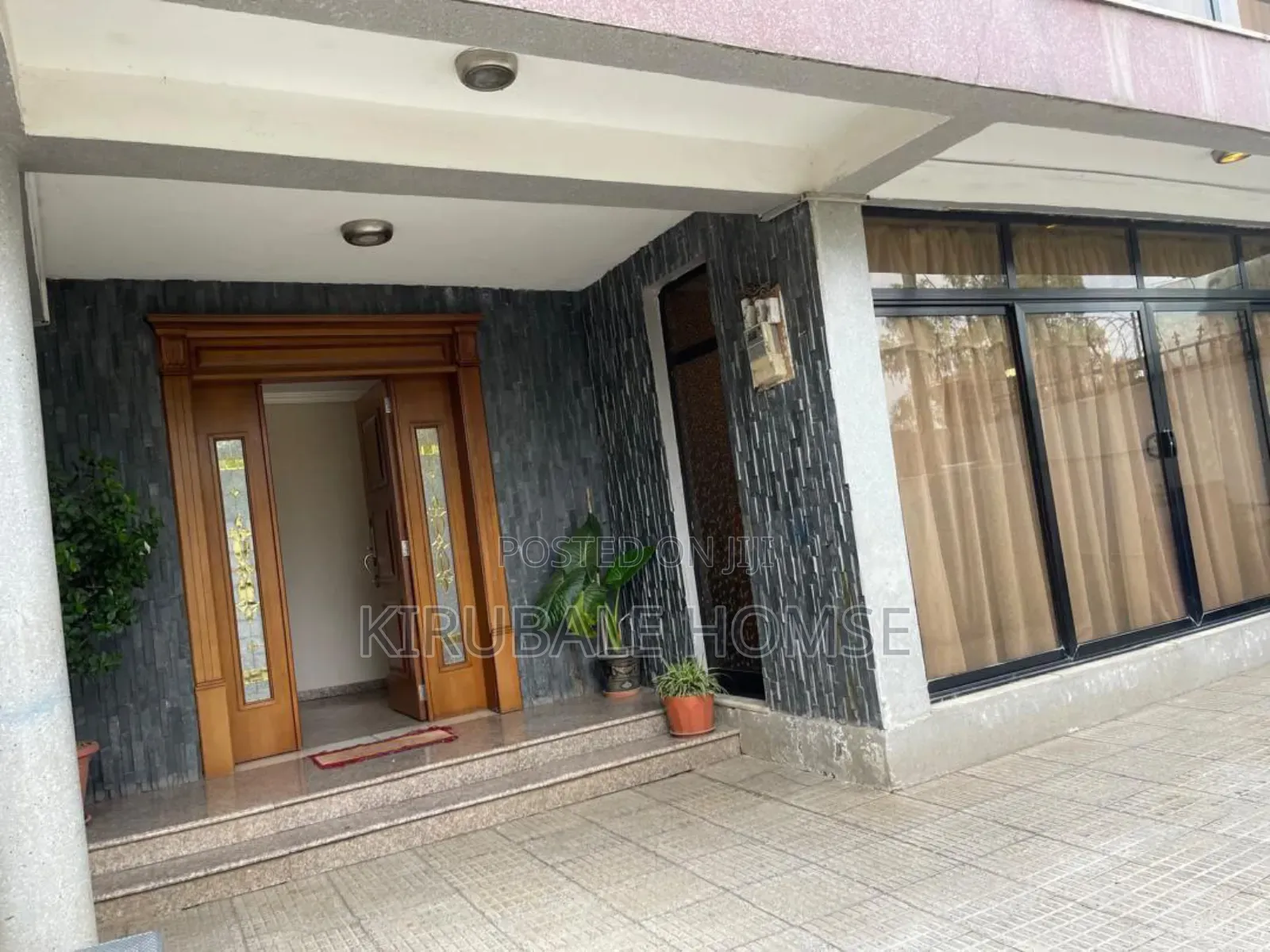 Furnished 5bdrm Villa in Bole for rent