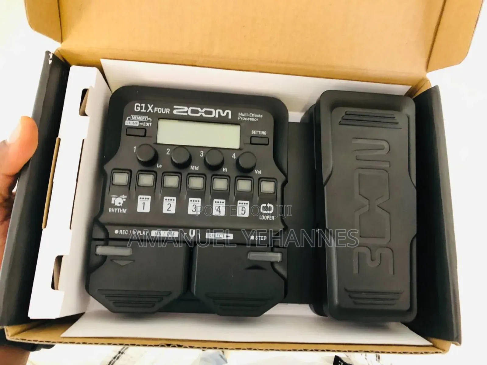 Zoom G1x Four Guitar Pedal