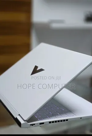 New Laptop HP Victus 16 16GB AMD Ryzen 7 SSD 1T