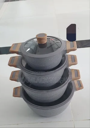 Momcoc 5pcs Die-Cast Casserole Set