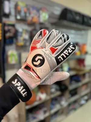 Photo - White Keeper Gloves