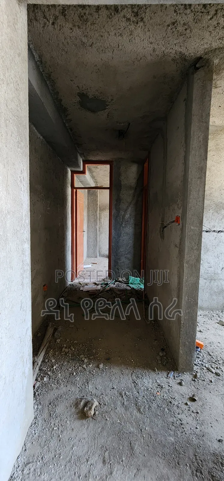 2bdrm Condo in አዲስ አበባ, Bole for sale