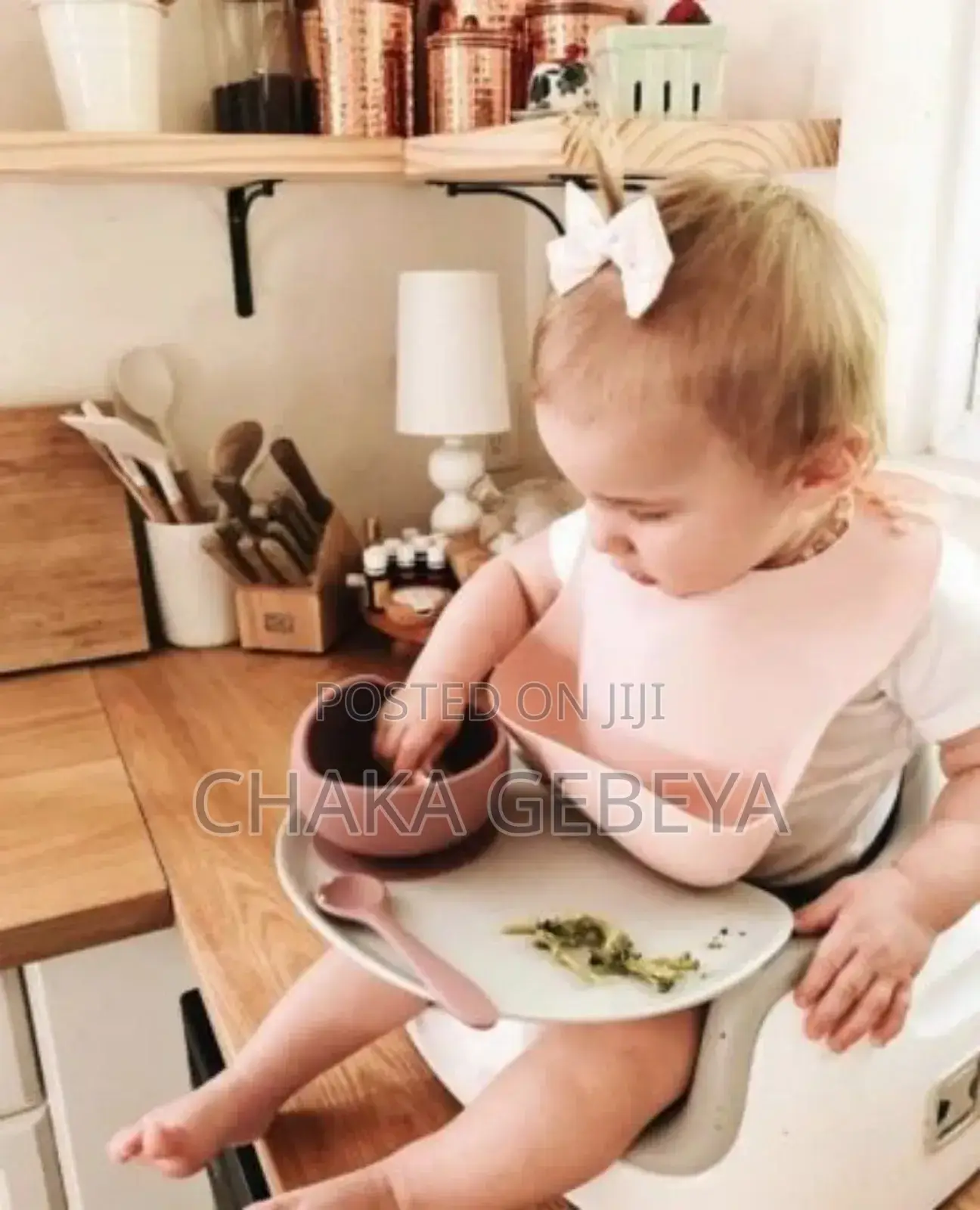 6 በ 1 ላይ የሆነ የህፃናት መመገቢያ