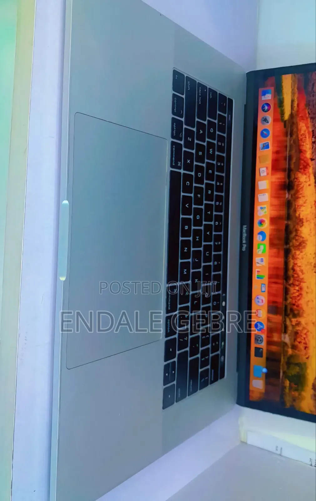 New Laptop Apple MacBook Pro 2017 16GB Intel Core I7 SSD 256GB