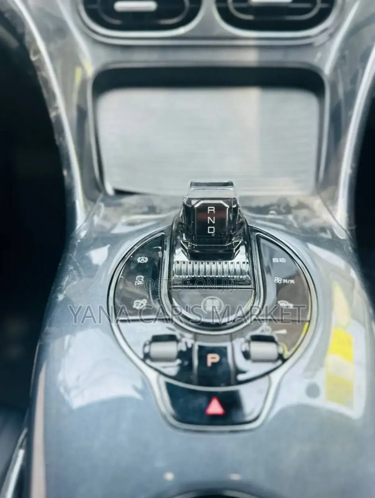 New BYD E2 43 kWh 94 hp FWD 2025 Gray