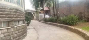 5bdrm Duplex in Kolfe Keranio for rent