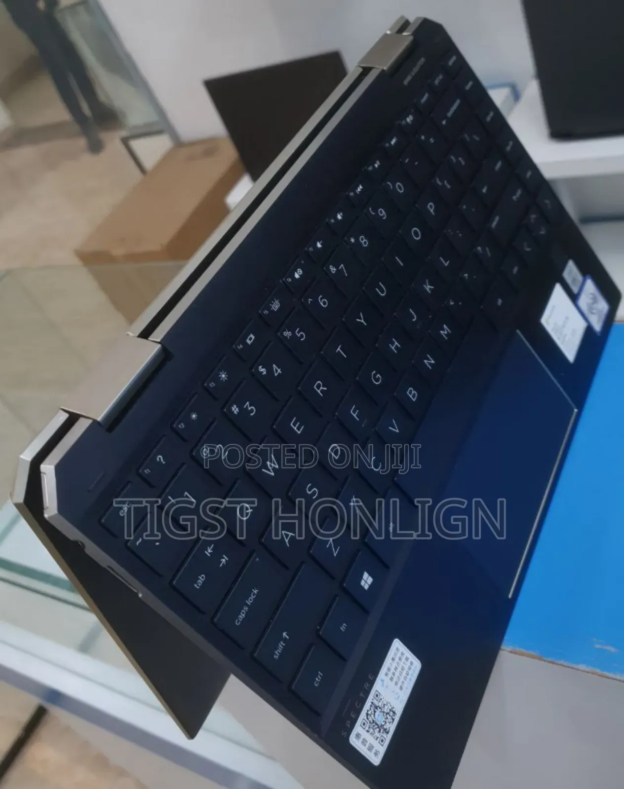 New Laptop HP Spectra 13 16GB Intel Core I7 SSD 1T