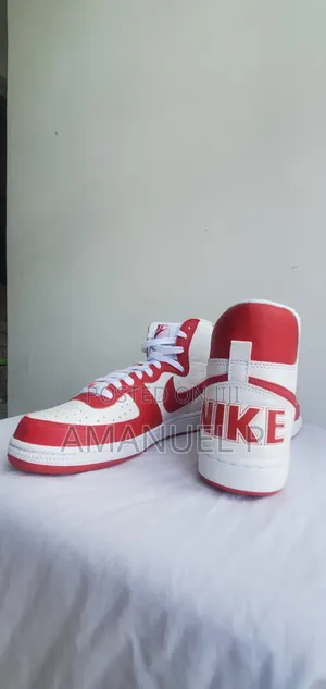 Nike Terminator High Basketball Shoe