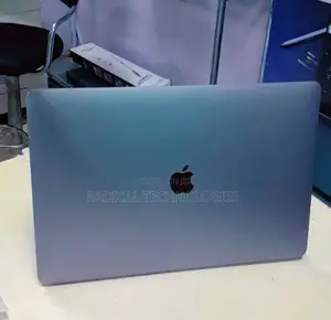 New Laptop Apple MacBook Pro 2019 16GB Intel Core I9 SSD 1T