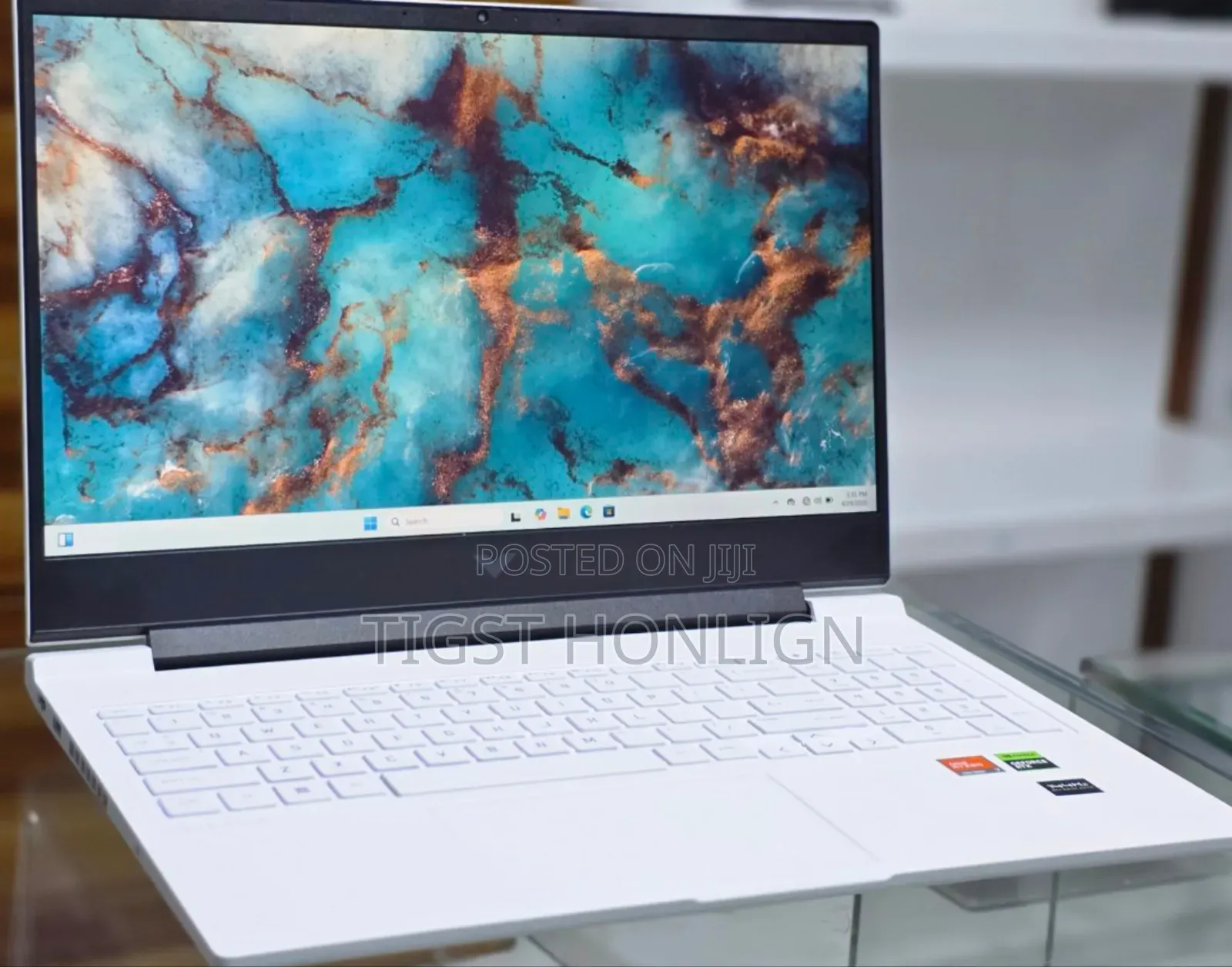New Laptop HP Victus 15 16GB AMD Ryzen 7 SSD 1T