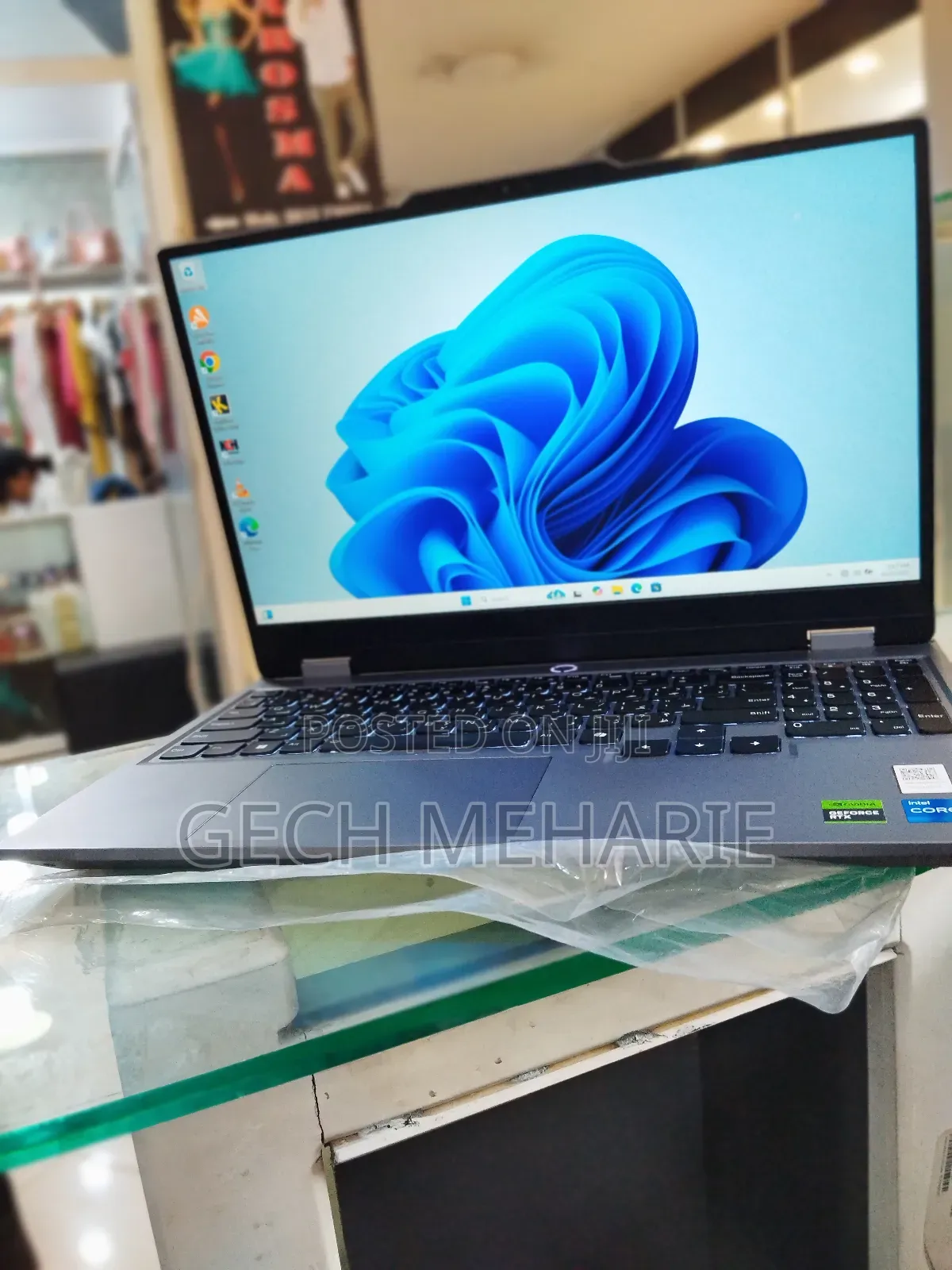 New Laptop Lenovo LOQ 15ARP9 16GB Intel Core I5 SSD 512GB