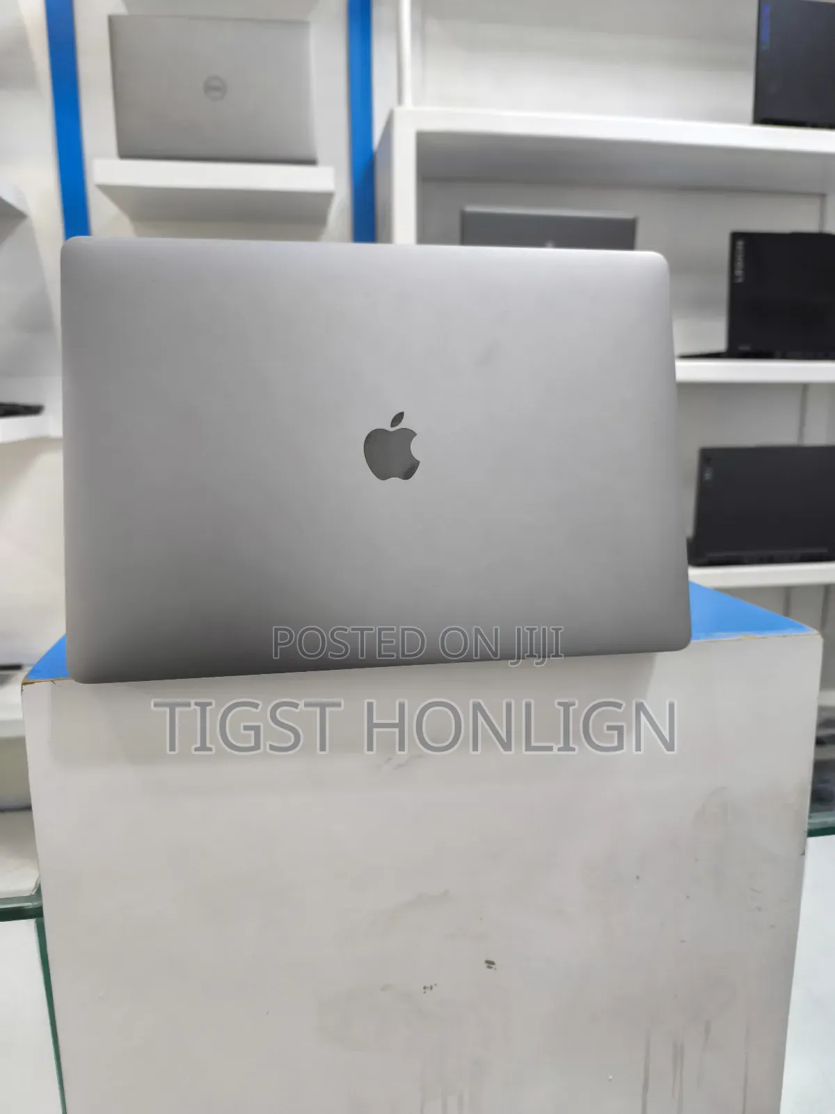 New Laptop Apple MacBook Pro 2019 16GB Intel Core I7 SSD 512GB