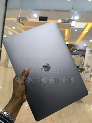 New Laptop Apple MacBook Pro 2019 16GB Intel Core I7 SSD 512GB