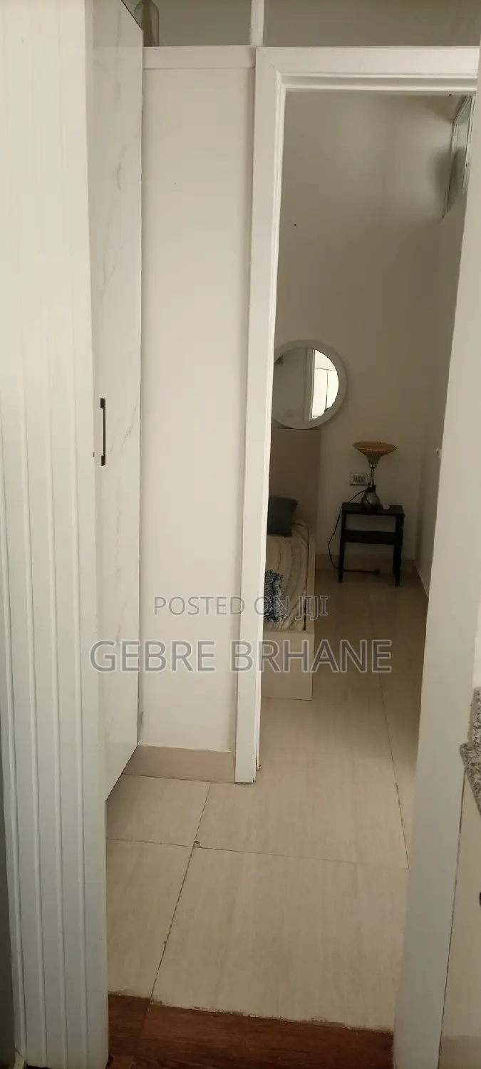 Furnished 1bdrm Apartment in Apartment, Yeka for rent