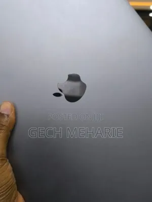 New Laptop Apple MacBook Pro 2019 16GB Intel Core I7 SSD 512GB