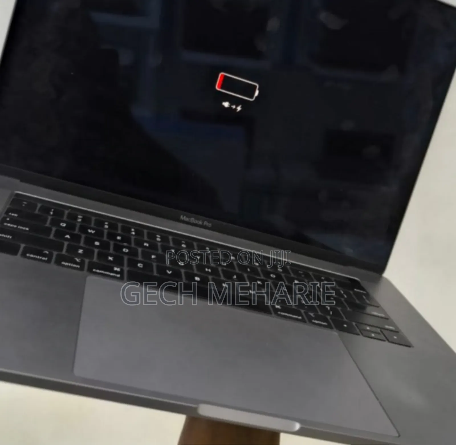New Laptop Apple MacBook Pro 2019 16GB Intel Core I7 SSD 512GB