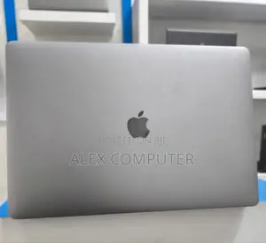 New Laptop Apple MacBook Pro 2019 16GB Intel Core I7 SSD 1T