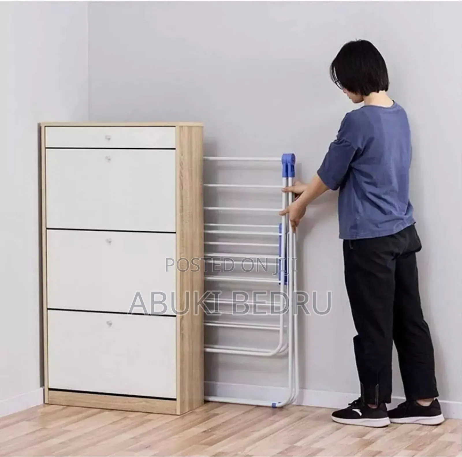 ዘመናዊ ልብስ ማስጫ