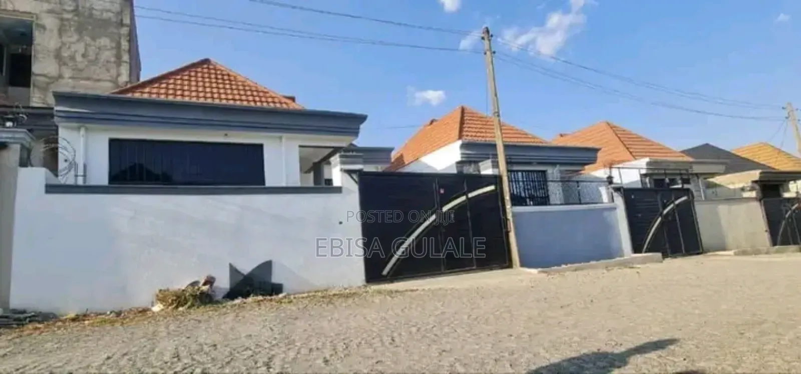 Furnished 4bdrm Apartment in Yeka for sale