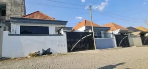 Furnished 4bdrm Apartment in Yeka for sale