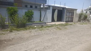 Furnished 5bdrm Apartment in Yeka for sale