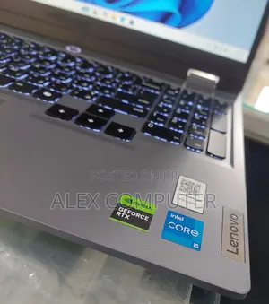 New Laptop Lenovo LOQ 15IRH8 16GB Intel Core I5 SSD 512GB