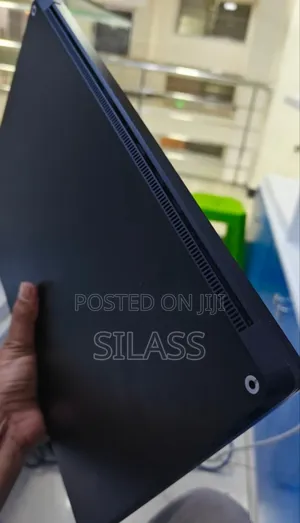 New Laptop Microsoft Surface Book 3 8GB AMD Ryzen 5 SSD 256GB