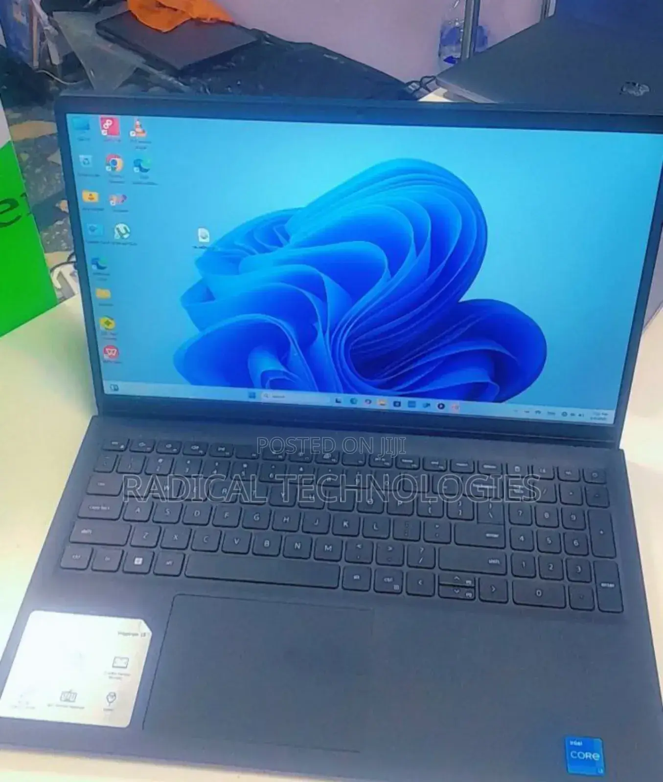 New Laptop Dell Inspiron 15 8GB Intel Core I3 SSD 512GB