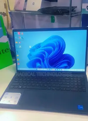 New Laptop Dell Inspiron 15 8GB Intel Core I3 SSD 512GB