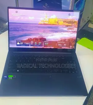 Photo - New Laptop Asus VivoBook 15 X505BA 16GB Intel Core Ultra 7 SSD 1T