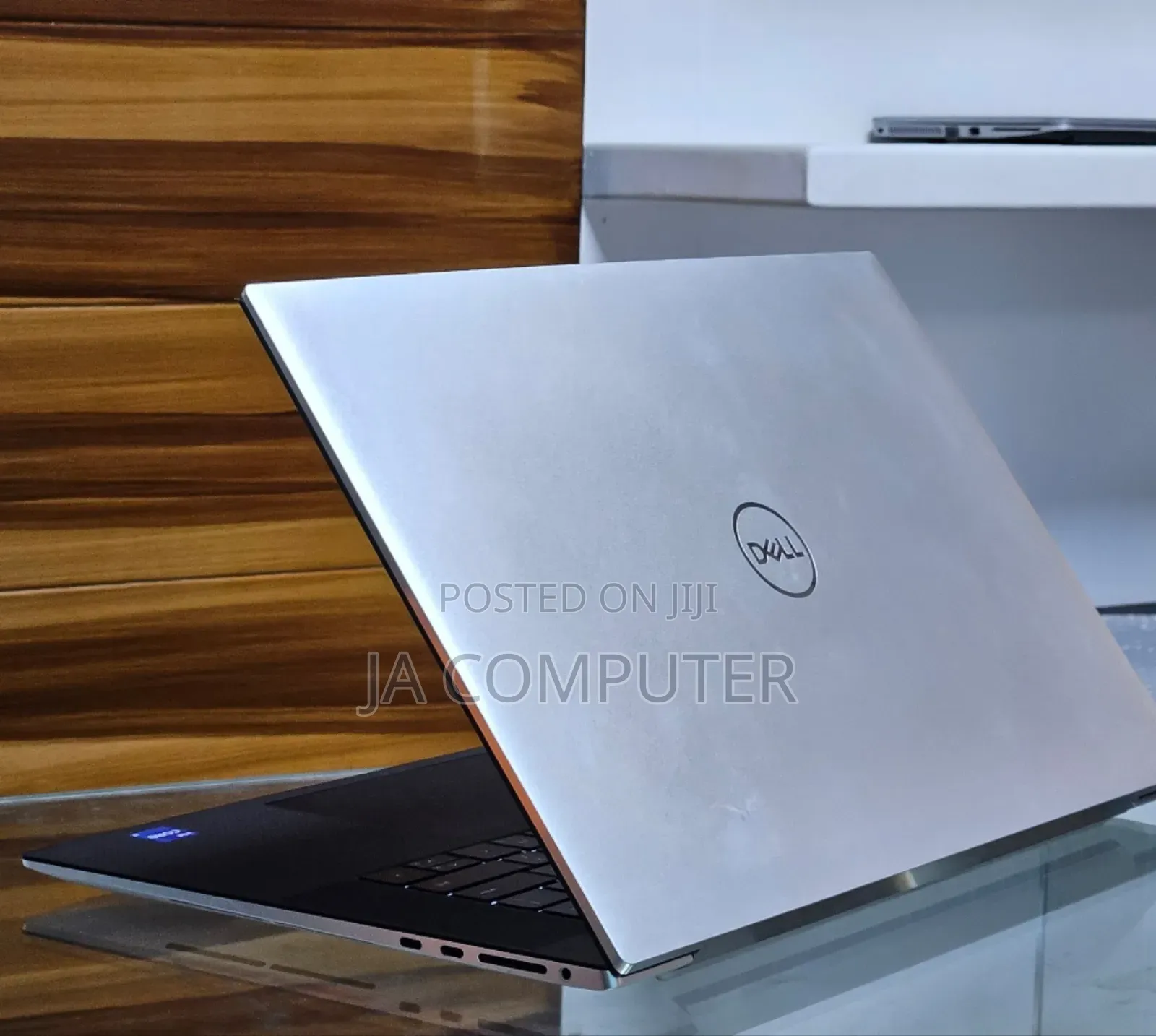 New Laptop Dell XPS 15 16GB Intel Core I7 SSD 512GB