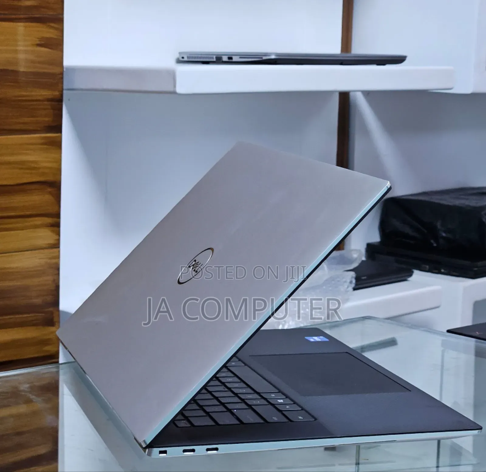 New Laptop Dell XPS 15 16GB Intel Core I7 SSD 512GB