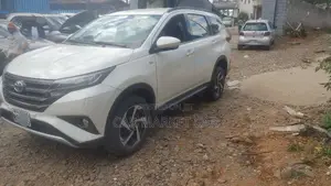 Toyota Rush 1.5 AWD 2021 White