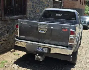 Toyota Hilux 2013 Gray